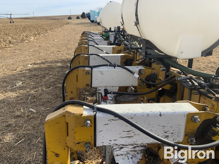 buffalo-8r30-3-pt-cultivator-image-16