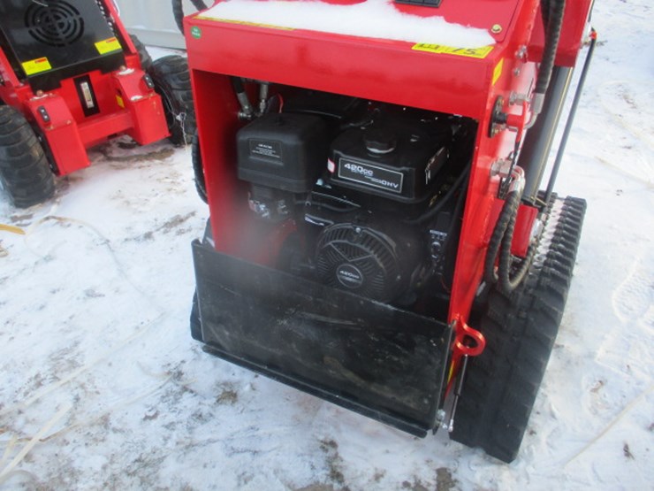 #6594-•-future-ft-360t-13.5hp-gasoline-engine,-electric-start-open-operator-station,-40-in-bucket-operating-load-550#-55"-max-dumping-height-image-4