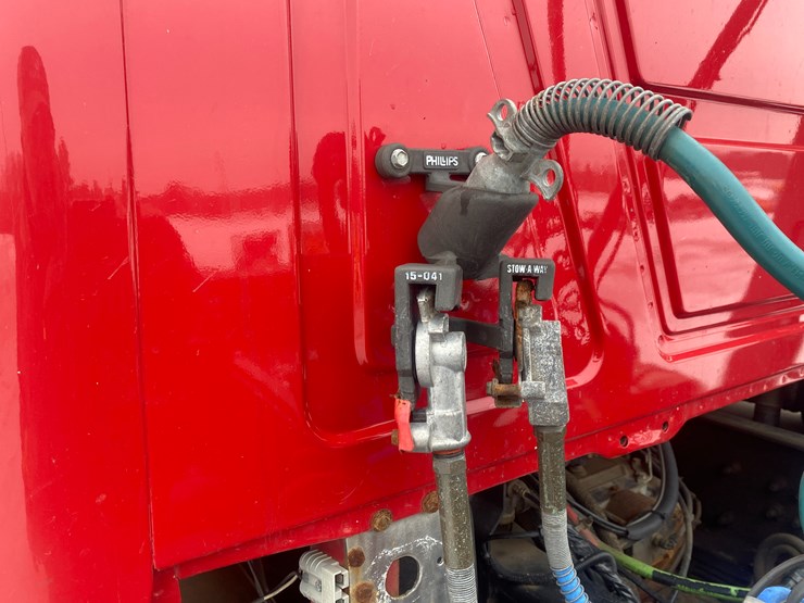 #302-•-2009-mack-gu713-semi-tractor-(has-wi-title)-(mosinee,-wi)-image-77