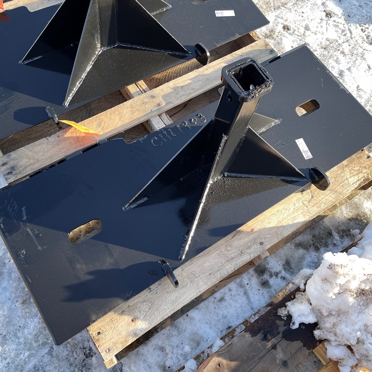 #18035 • Unused Skid Steer Hitch Receiver (Princeton, MN)