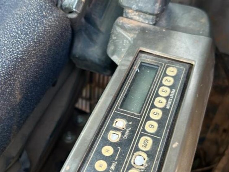 komatsu-pc270-lc-image-20