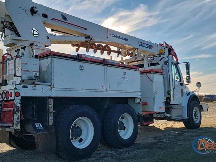 2014-freightliner-m2-digger-derrick-truck,-s/n-1fvhcydt0ehfs2852:-commander-5050,-135k-mi.-image-3