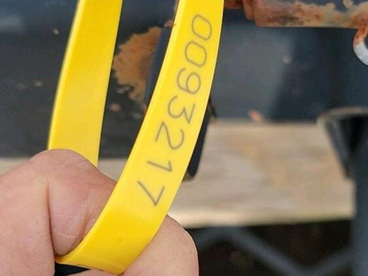 reese-5th-wheel-hitch:-16000-lb.-cap.,-fits-in-truck-bed-image-3