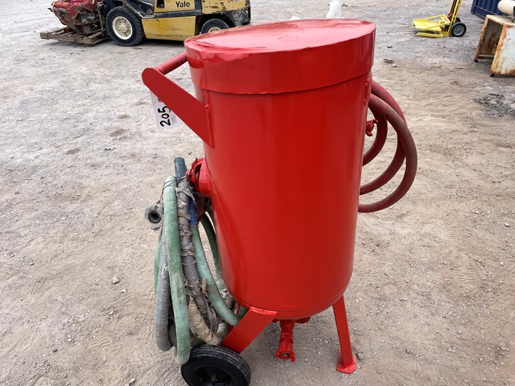 #205-•-sandblaster-and-pot-image-26