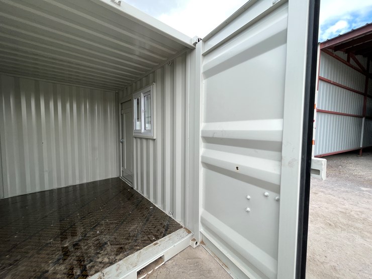 #200g-•-10'-storage-container-image-11