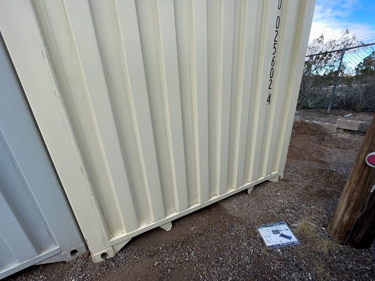 #200c-•-40'-container-image-29