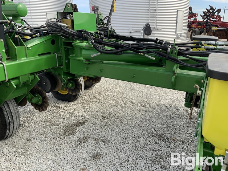 2013-john-deere-1770nt-image-14