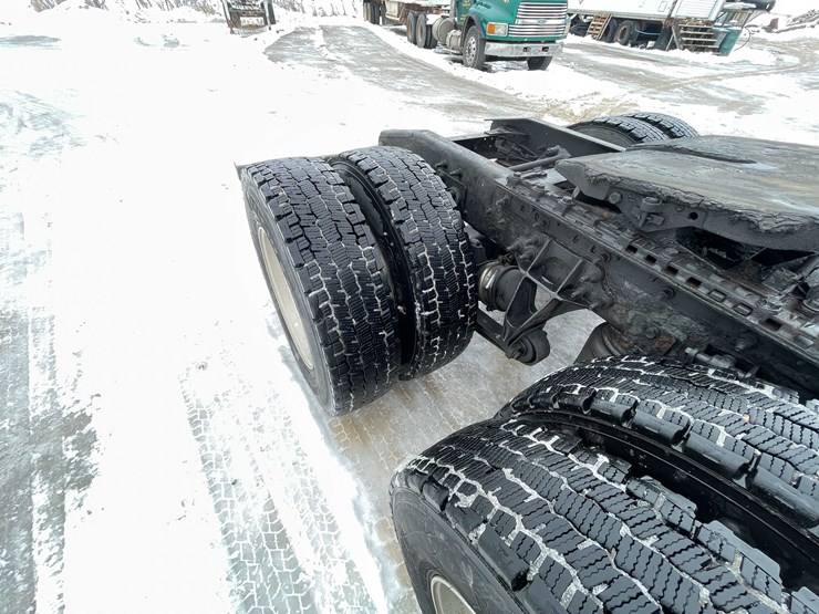 2014-international-prostar-image-36