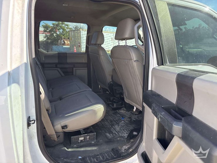 2019-ford-f150-image-21
