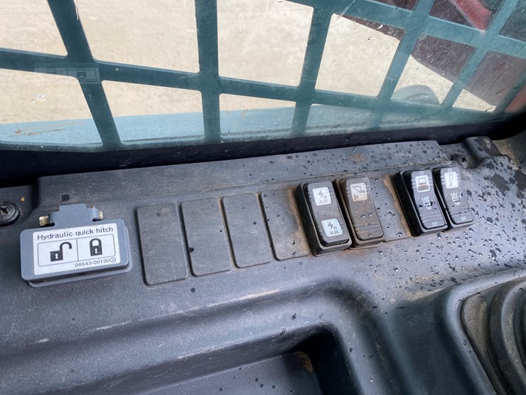 2020-takeuchi-tl10v2-image-43