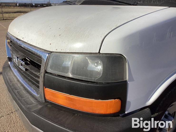 2017-gmc-2500-image-11