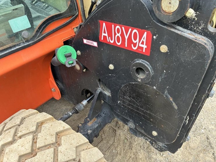 2015-jlg-g5-18a-image-9