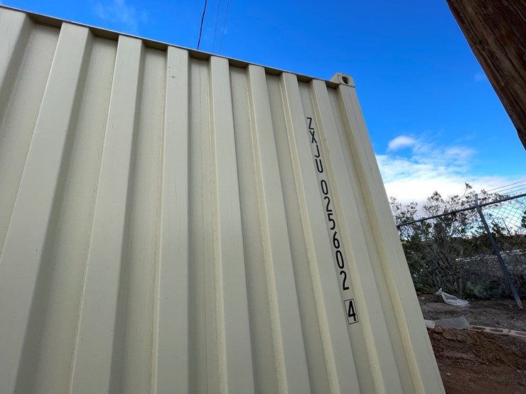 #200c-•-40'-container-image-30