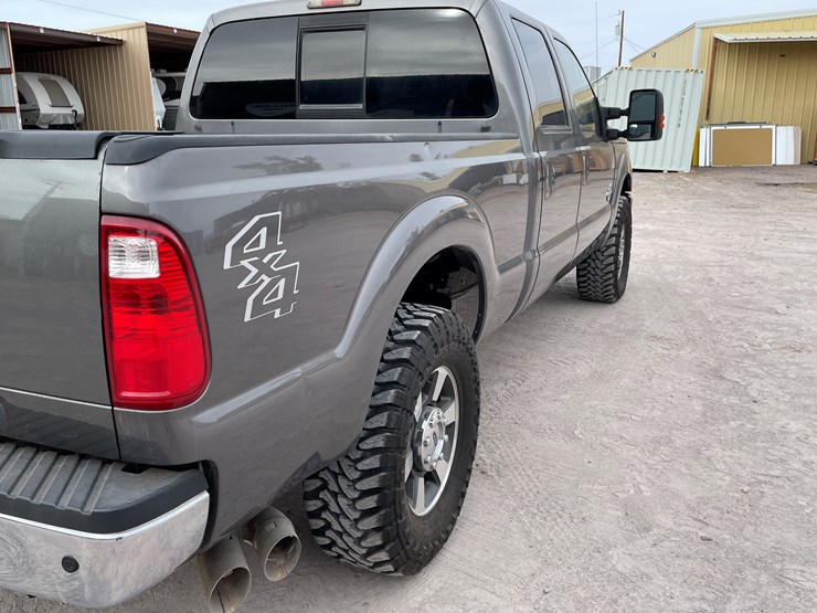 2011-ford-f250-lariat-image-52