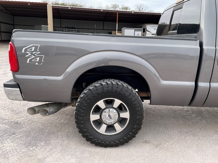 2011-ford-f250-lariat-image-27