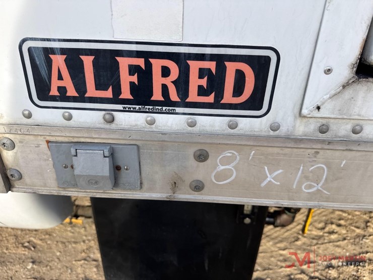 2016-ford-f550-xl-image-37