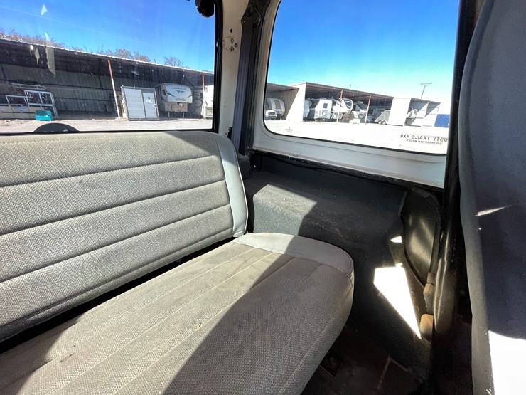 1995-jeep-wrangler-image-81