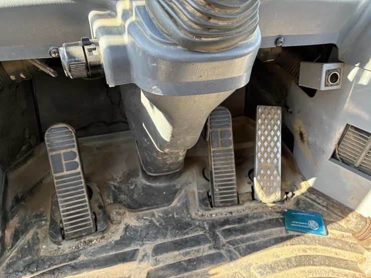 2008-komatsu-wheel-loader-image-22