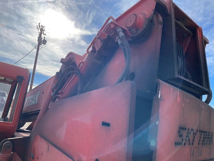 sky-trak-8042-image-7