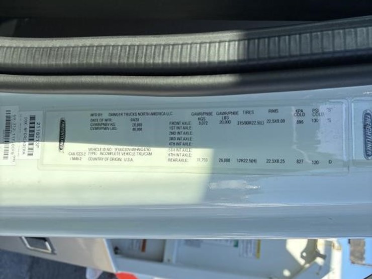 2021-freightliner-dump-truck-image-26