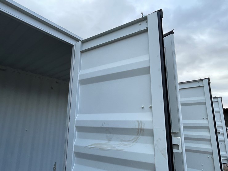 #200e-•-40'-container-image-24