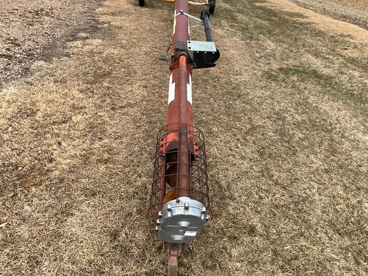 hutchinson-auger-image-14