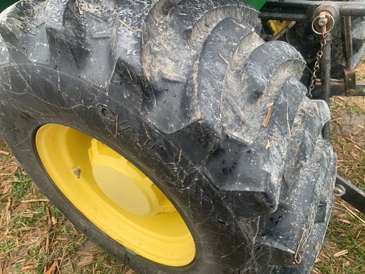 john-deere-3032e-image-15