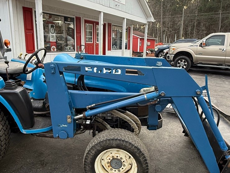 new-holland-1630-image-8