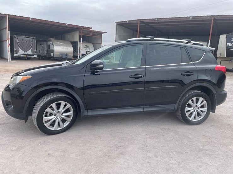 2013-toyota-rav4-image-45