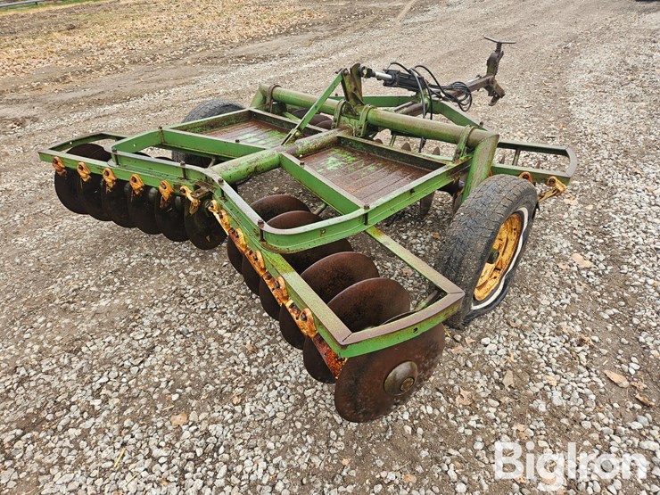 john-deere-8-image-5