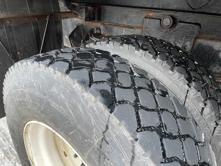 2007-international-7400-image-85