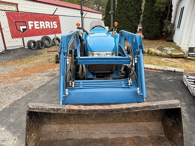 new-holland-1630-image-3