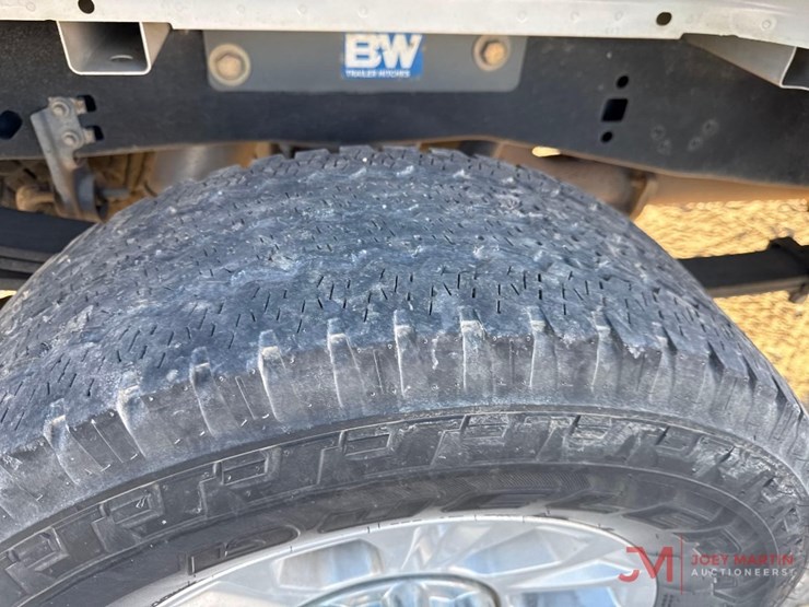 2020-ford-f250-xlt-image-12