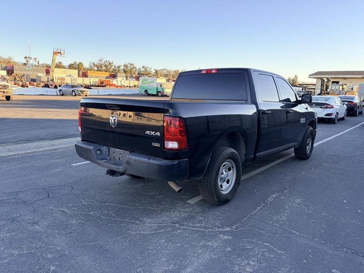 2017-dodge-1500-image-4