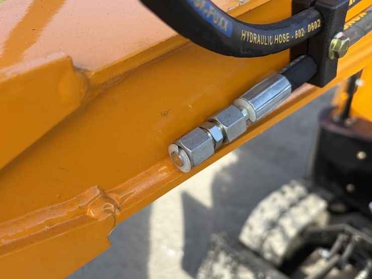 2025-vicsec-vc15-excavator-image-10