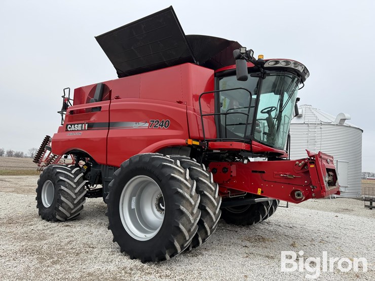 2018-case-ih-7240-image-3