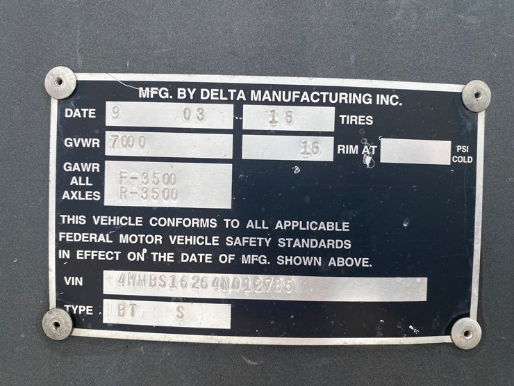 #360-•-2004-delta-stock-trailer-(has-wi-title)-(helenville,-wi)-image-7