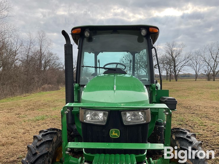 2022-john-deere-5065e-image-18