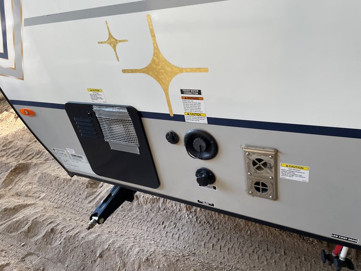 #149-•-2024-r-pod-trailer-(nm-title)-image-10