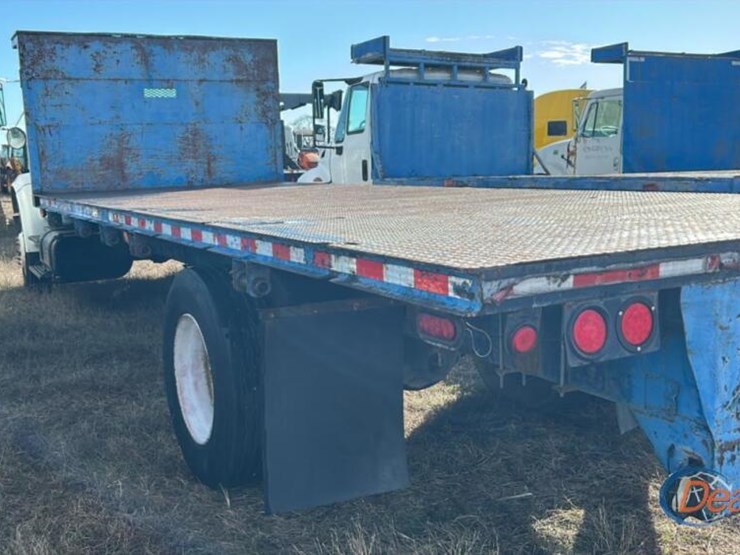 1998-international-4700-image-4