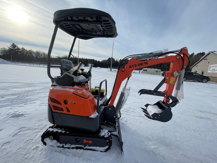 #140-•-landhero-me18-mini-excavator-(mosinee,-wi)-image-4