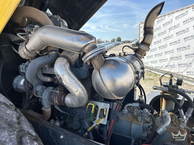 2019-bomag-bw211d-5-image-9