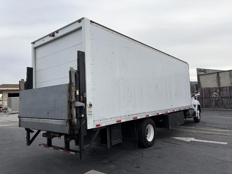 2016-hino-box-truck-image-3