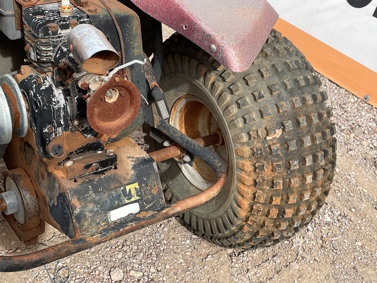 #202-•-three-wheeler-image-25