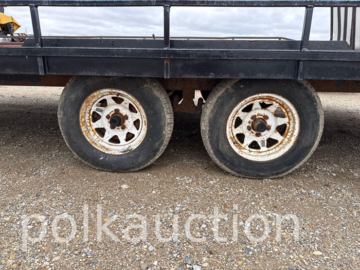 3108---nomanco-14'-flatbed-trailer-w/-4'-beavertail-(vin#--)(title-pending)-image-5