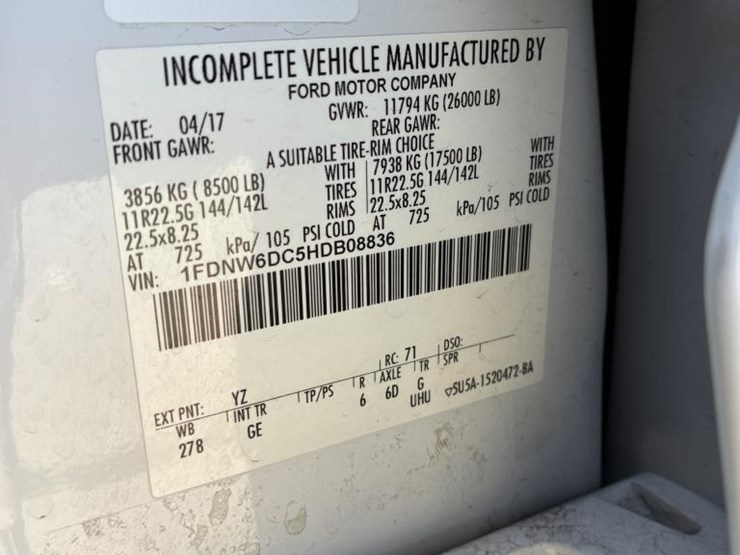 2017-ford-f650-image-25