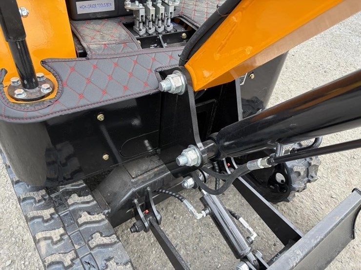 2025-vicsec-vc15-excavator-image-6