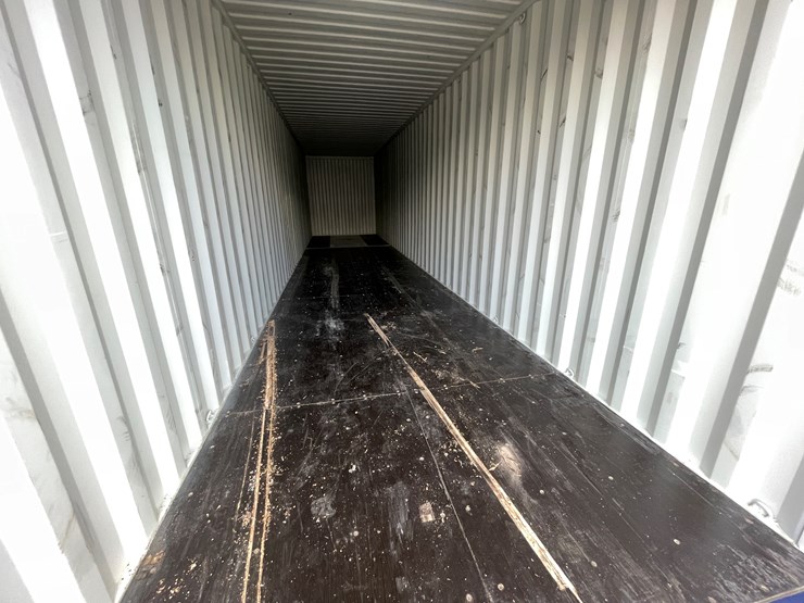 #200b-•-40'-container-image-22