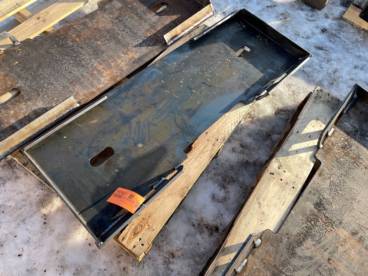 #18040-•-unused-formed-skid-steer-fork-frame-attachments-(princeton,-mn)-image-1
