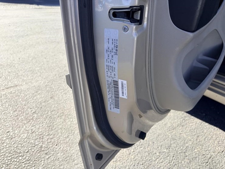 2016-dodge-caravan-image-16